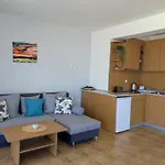 аурелия бей رافدا