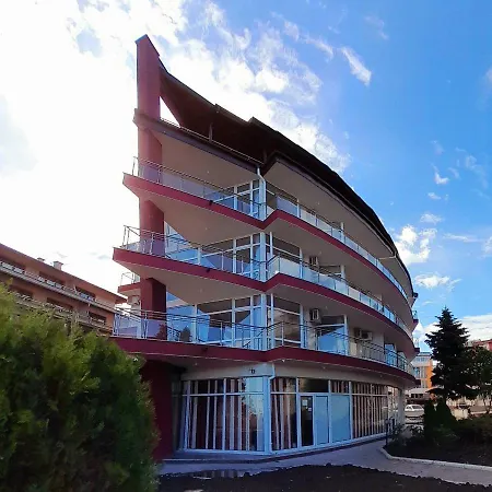 аурелия бей Hotel