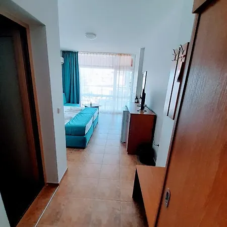 Hotel аурелия бей Ravda