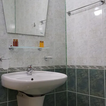 аурелия бей *