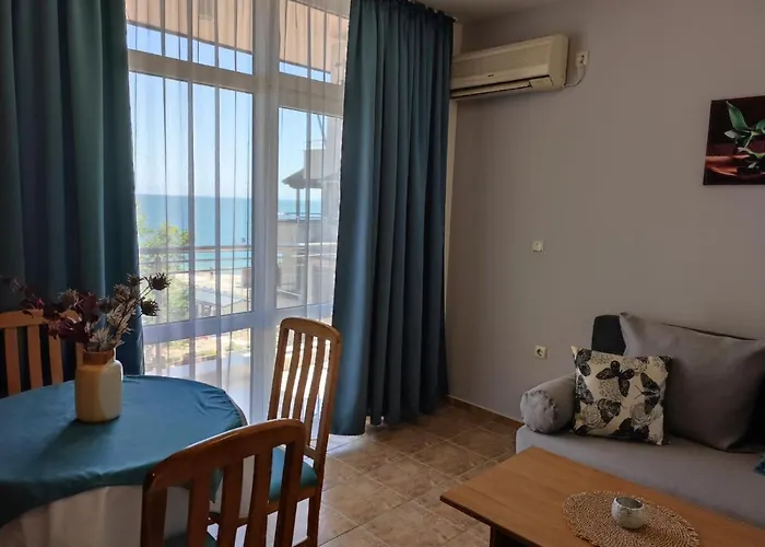 аурелия бей 호텔 라브다