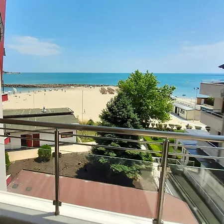 Hotel аурелия бей Ravda