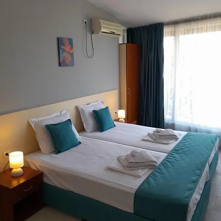 аурелия бей * Равда