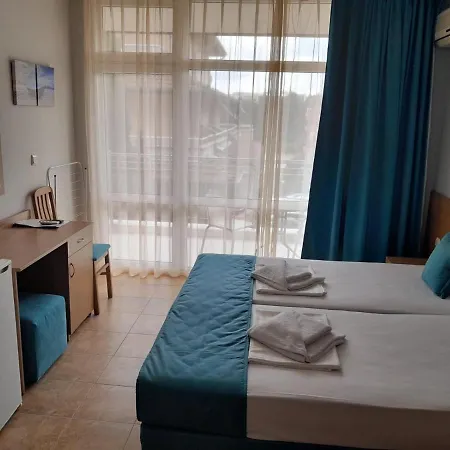 аурелия бей فندق *