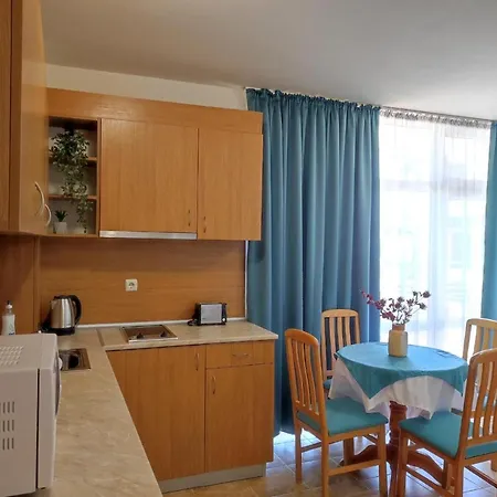 аурелия бей Hotel *