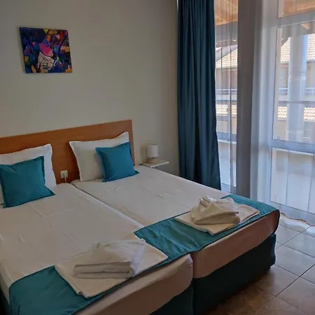 аурелия бей * رافدا