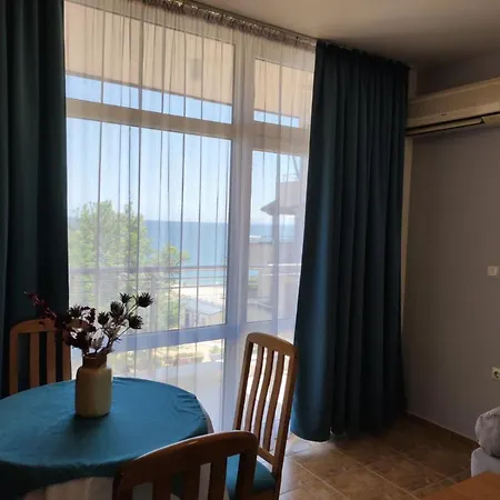 аурелия бей فندق رافدا