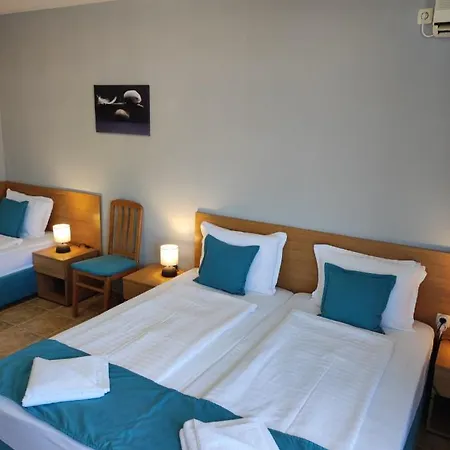 فندق аурелия бей *