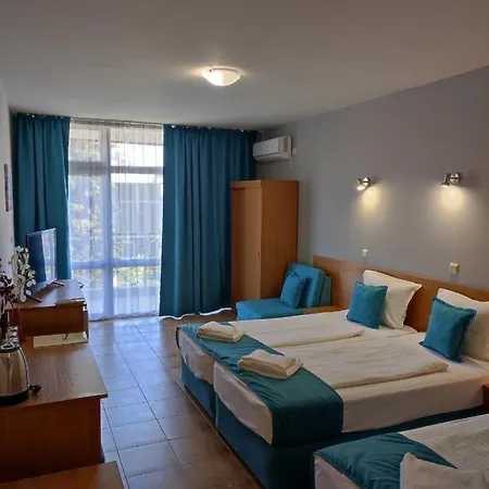 аурелия бей Hotel