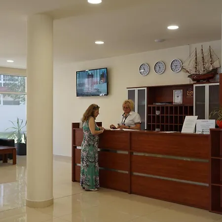 فندق аурелия бей *