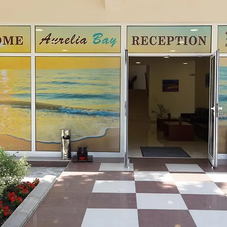 аурелия бей