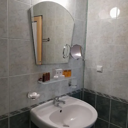 Хотел аурелия бей Равда