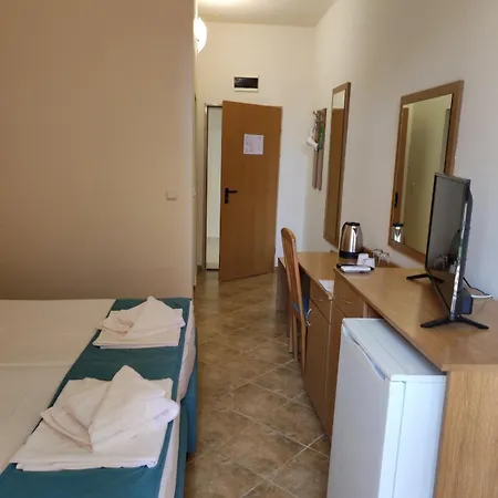 аурелия бей * رافدا