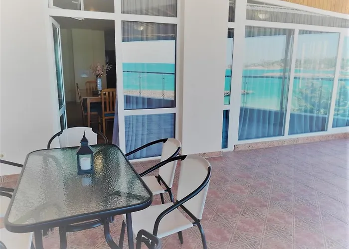 аурелия бей Равда