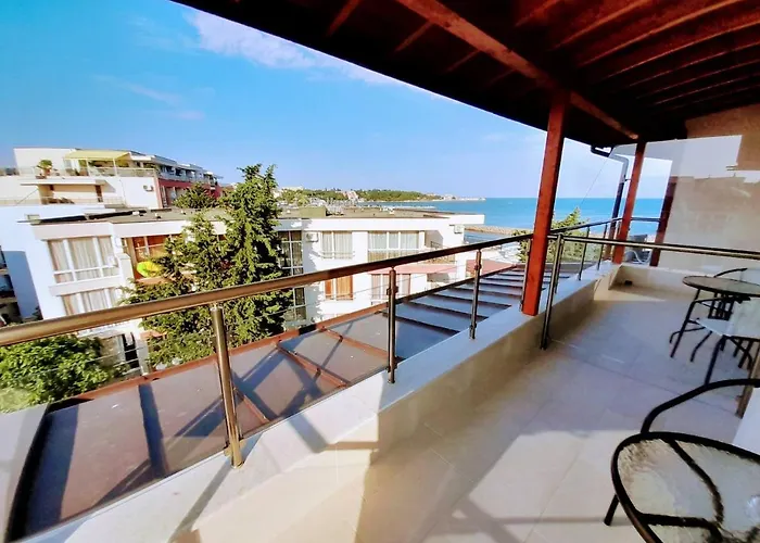 аурелия бей * Равда