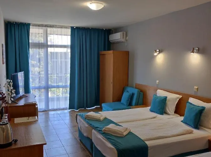 аурелия бей Хотел