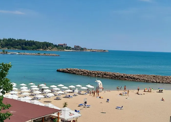 аурелия бей Хотел