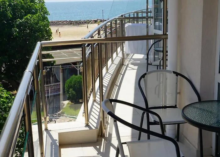 аурелия бей Hotel *