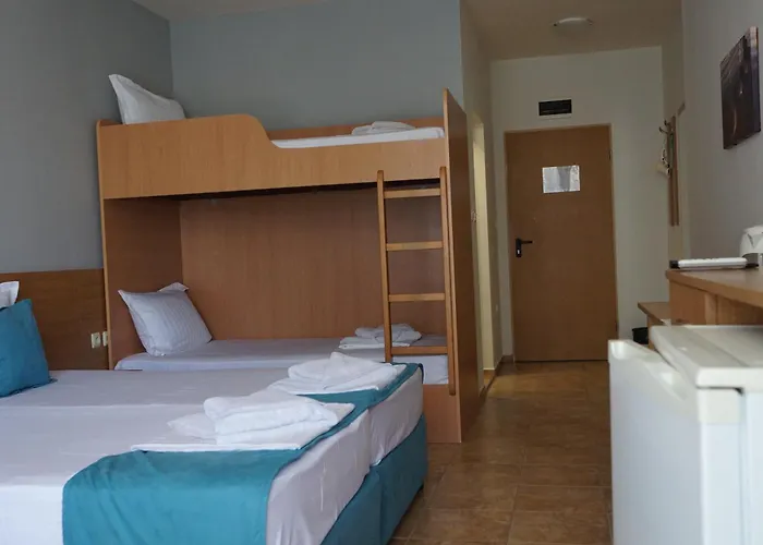 Хотел аурелия бей